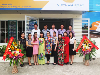 Trường CĐ Kinh tế-Tài chính Thái Nguyên khai trương Bưu cục Tài chính.